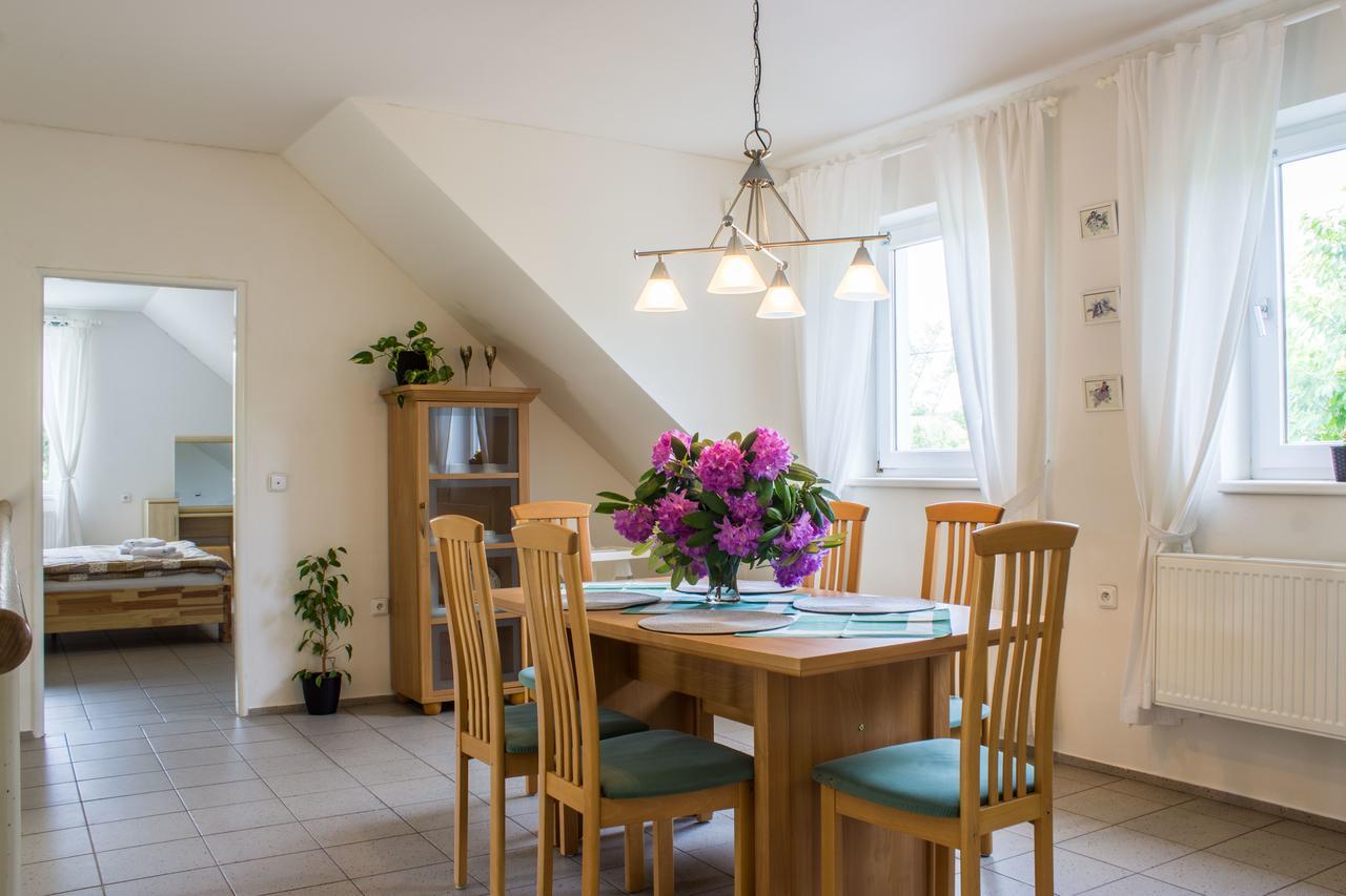 Les Kralovstvi Apartment *